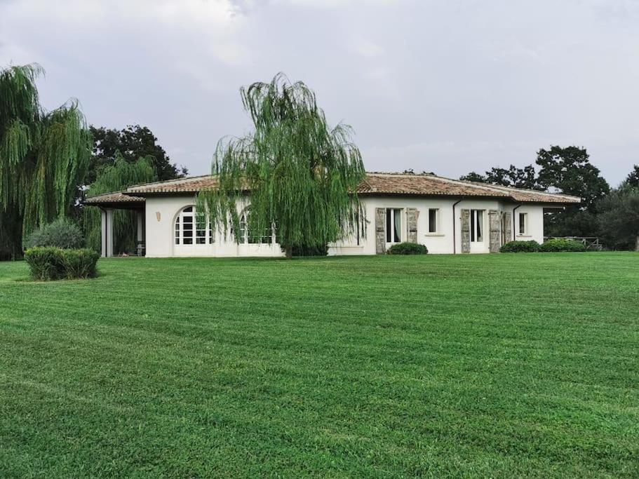 Suite Indipendente In Villa Formello Exterior photo